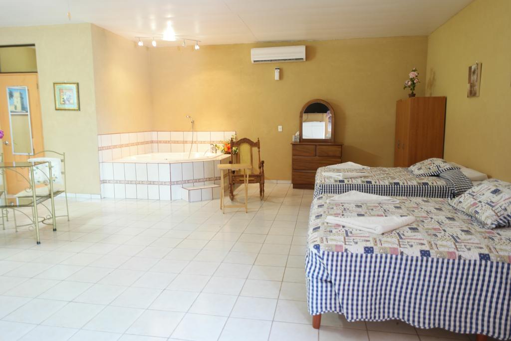 Hotel La Arena Liberia Exterior foto