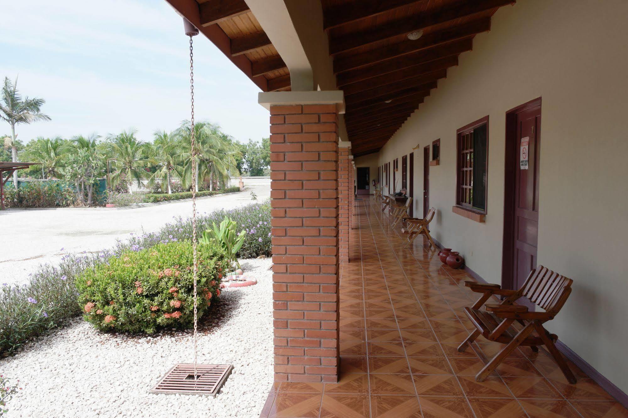 Hotel La Arena Liberia Exterior foto